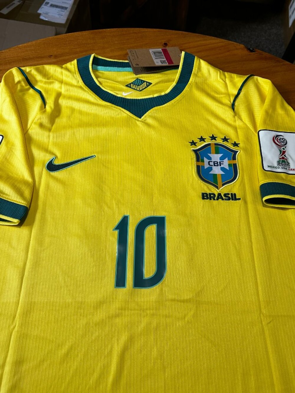 Neymar Jr #10 World Cup Soccer Jersey brazil Men's Size Large - Picture 4 of 9